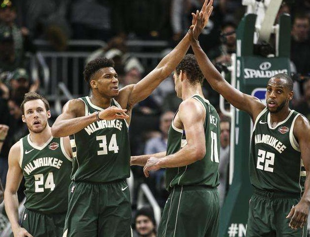 包含雄鹿连胜黄蜂，势如破竹的词条