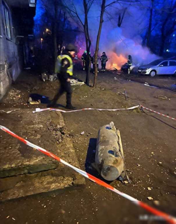 比赛中的较量激烈异常，铺天盖地的硝烟弥漫的简单介绍