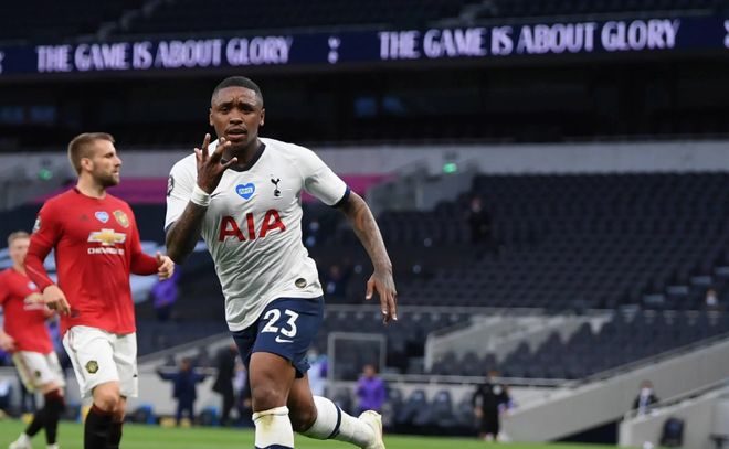 包含热刺客场击败埃弗顿，继续稳步前进的词条