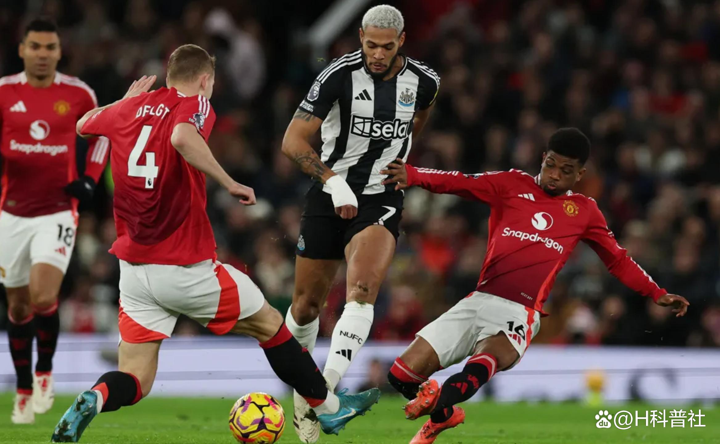 曼联在最近的比赛中展现出了出色的实力 曼联在最近的比赛中展现出了出色的实力